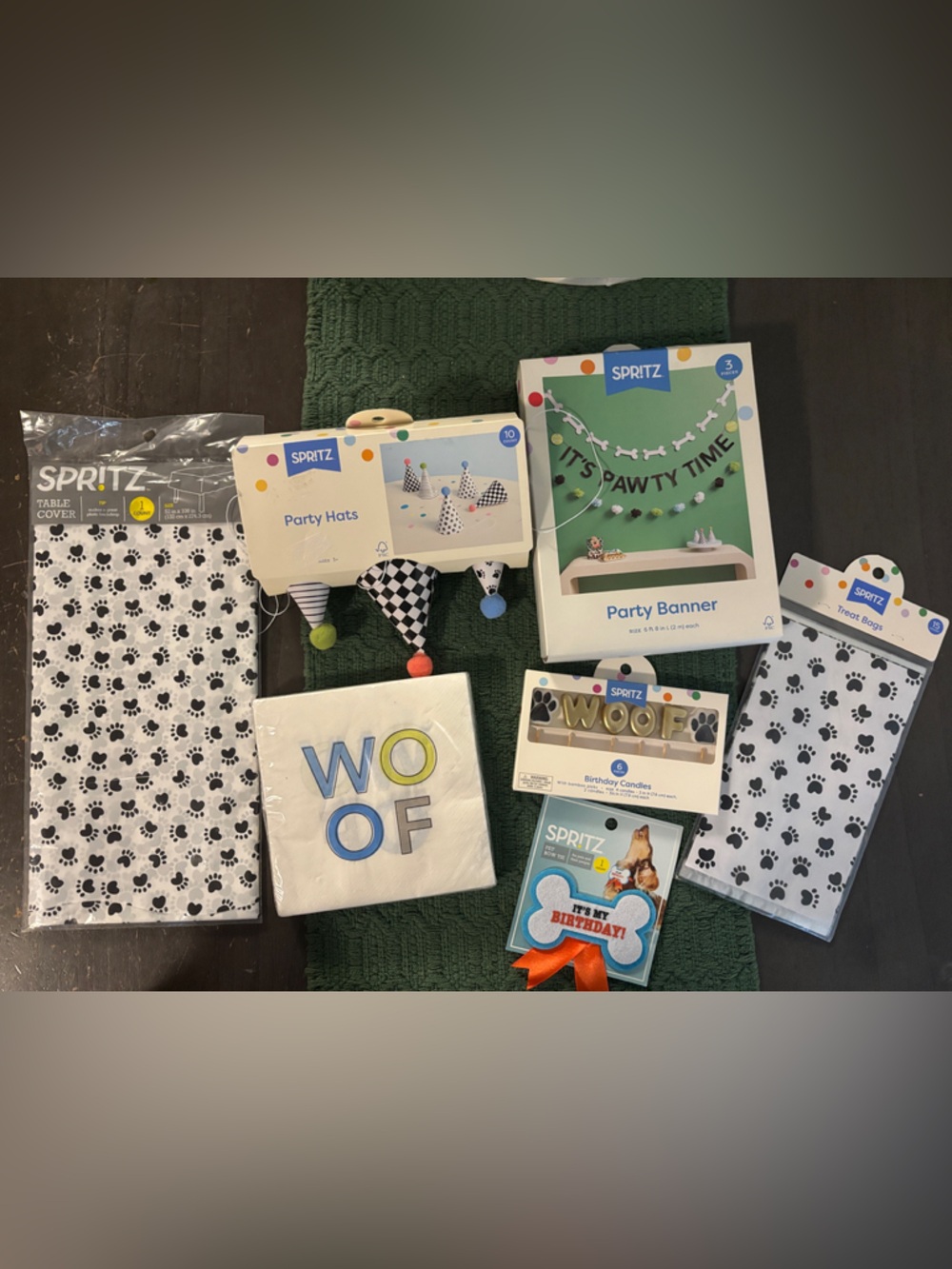 Spritz Paw Print Party Supplies